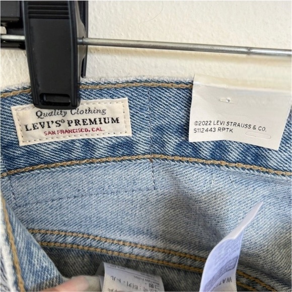 Levis Premium 501 boot cut jeans Original High-rise button fly 28 X 30 - Picture 14 of 14